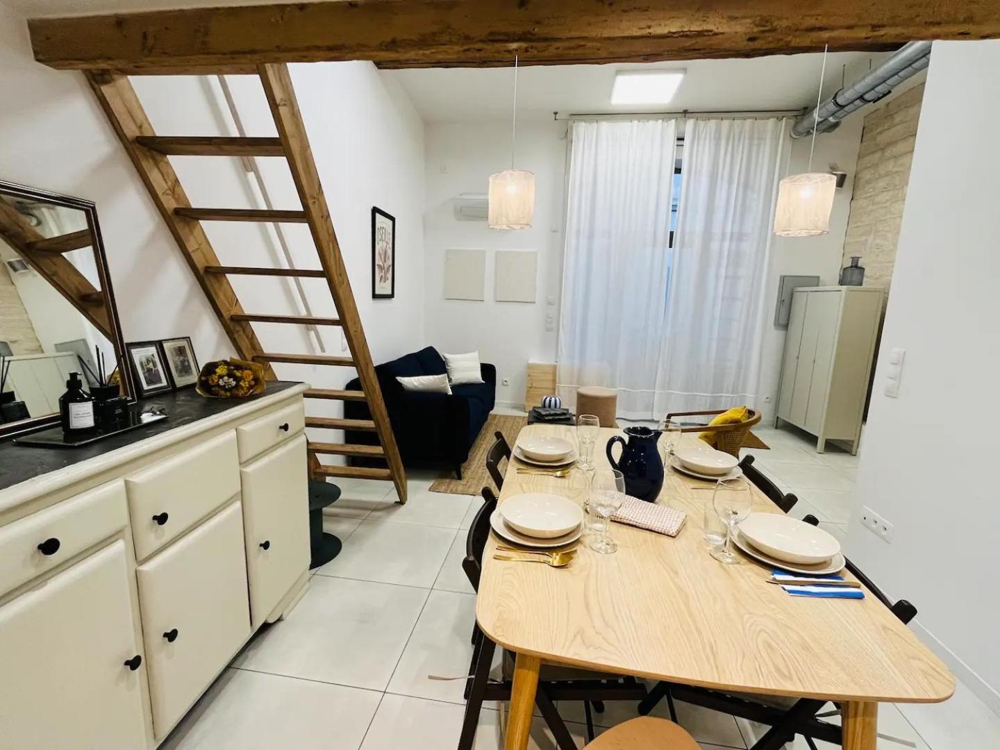 Le Chaptal • Beau T2 • Clim • Centre Gare St Roch Appartement Montpellier Buitenkant foto