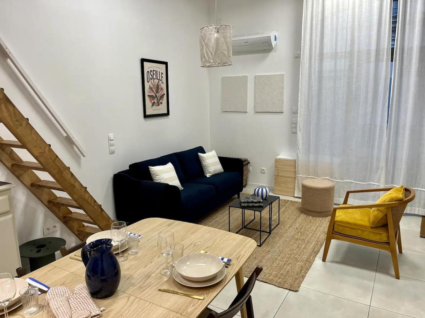 Le Chaptal • Beau T2 • Clim • Centre Gare St Roch Appartement Montpellier Buitenkant foto